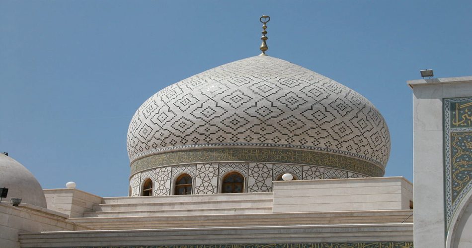 گنبد حرم رقیه دختر امام حسین(ع) در دمشق