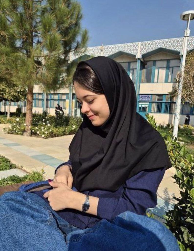 تصویری از سیده فاطمه صدیقی صابر