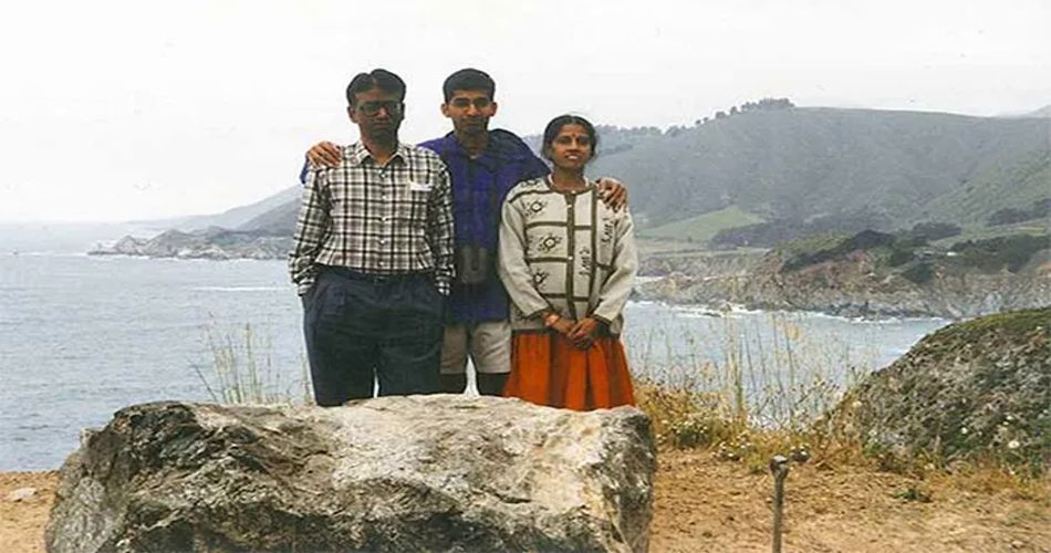 ساندار پیچای