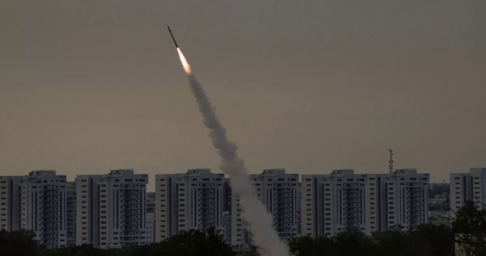 موشک رستاخیز