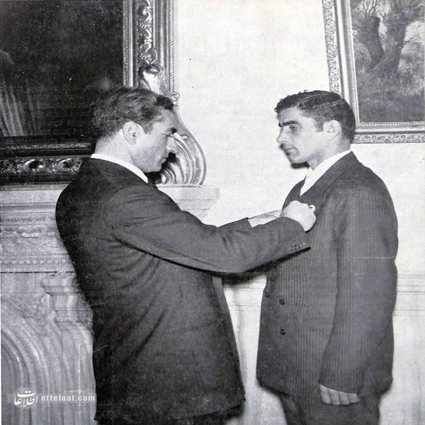 امامعللی حبیبی در حضور محمد رضا شاه پهلوی
