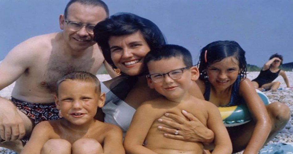 وارن بافت در تعطیلات به همراه خانوادهاش، ۱۹۶۲