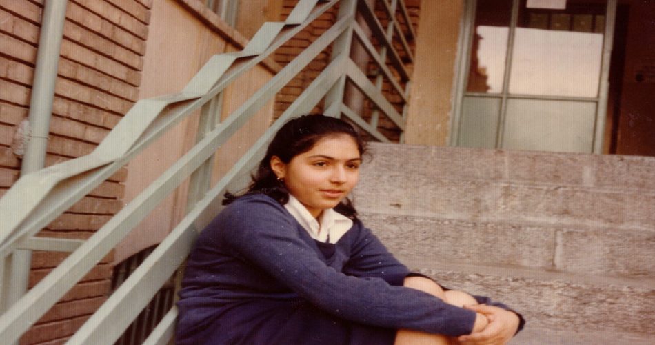 انوشه انصاری در نوجوانی