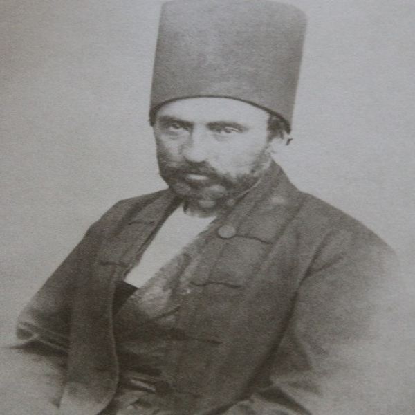 میرزا هدایت‏الله وزیر دفتر، پدر محمد مصدق
