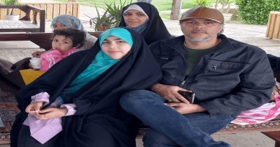 تصویری از شهید دکتر سید مصطفی ساداتی ارمکی و خانوادشان